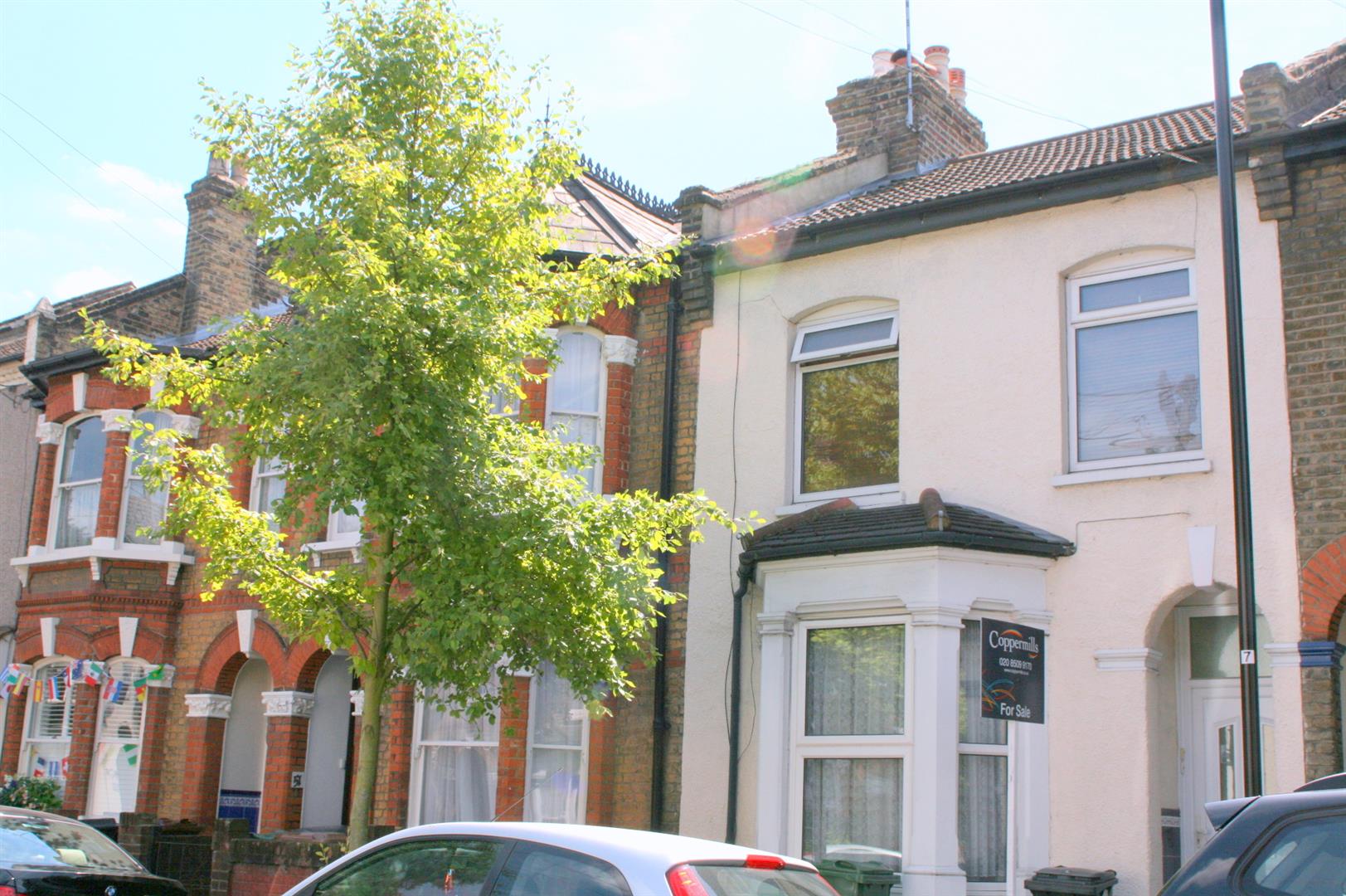 2 Bedroom Flat – Ferndale Road, Leytonstone