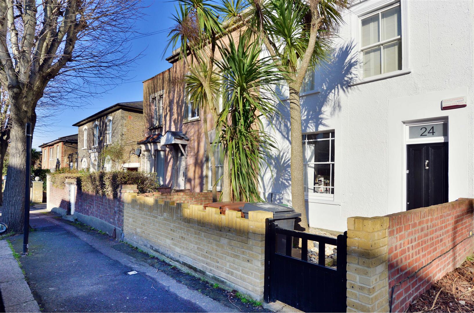 1 Bedroom Flat – Grosvenor Park Road, Walthamstow Village