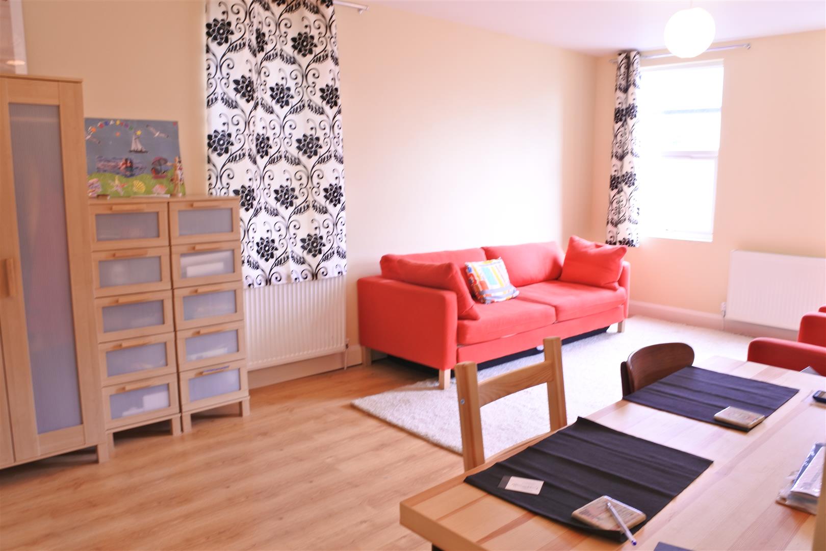 1 Bedroom Flat – St. James’s Street, Walthamstow
