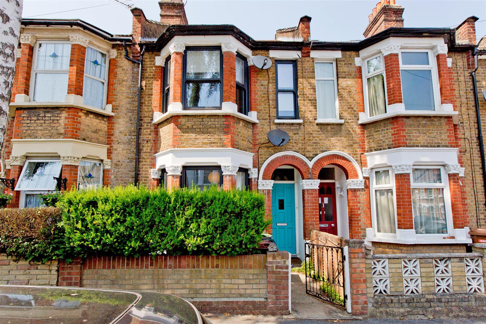 3 Bedroom House – Brookfield Avenue, Walthamstow